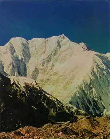 
Kangchenjunga East Face - Kanchenjunga: First Ascent From The North-East Spur book back cover
